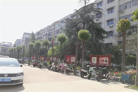 四实小南东源庄园2室2厅1卫毛坯100㎡47万全款